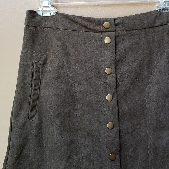 Sans Souci suede mini skirt - Picture 2 of 4